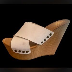 Mossimo Women’s White Wedge Heels Slides Sandals SZ 7.5